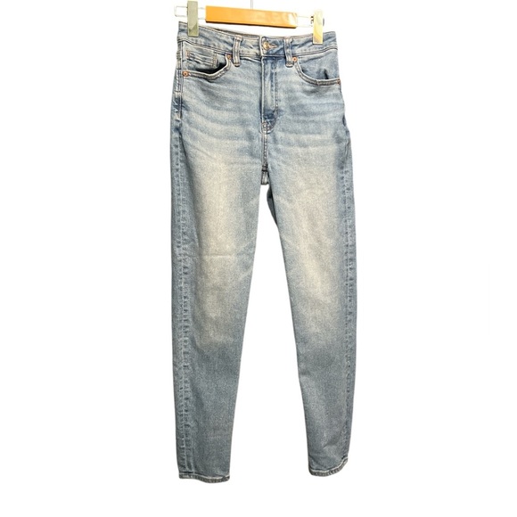 American Eagle Mom Jeans - Size 00 (Light Blue Wash) stretch - Picture 1 of 7